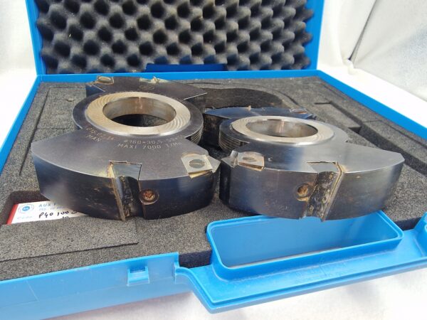 Jeu De 2 Portes Outils x 160 Ext25/49.5 Aux Forges De La Loire / Entraxe 4cm