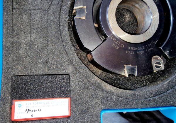 Jeu De 2 Portes Outils x 160 Ext25/49.5 Aux Forges De La Loire / Entraxe 4cm