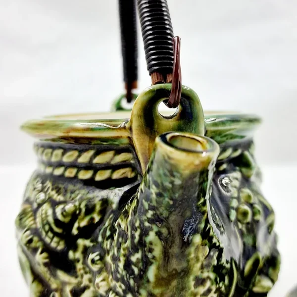 85b9c5_1405e760d76049a7b6052a830ccc18c0~mv2 Ancienne Théière En Majolique