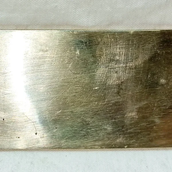 85b9c5_25fa36e8524446d2bfafc375b183c33c~mv2 Plaque de porte ou cabine en bronze