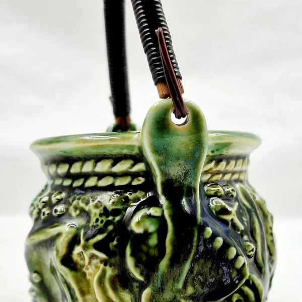 85b9c5_3625a2fd32e84592978d3befa78a489c~mv2 Ancienne Théière En Majolique