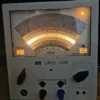 Voltmètre Universel à Tubes URV 2 R.F.T