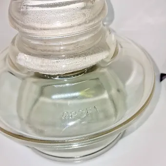 Ancien Isolateur électrique en verre épais blanc