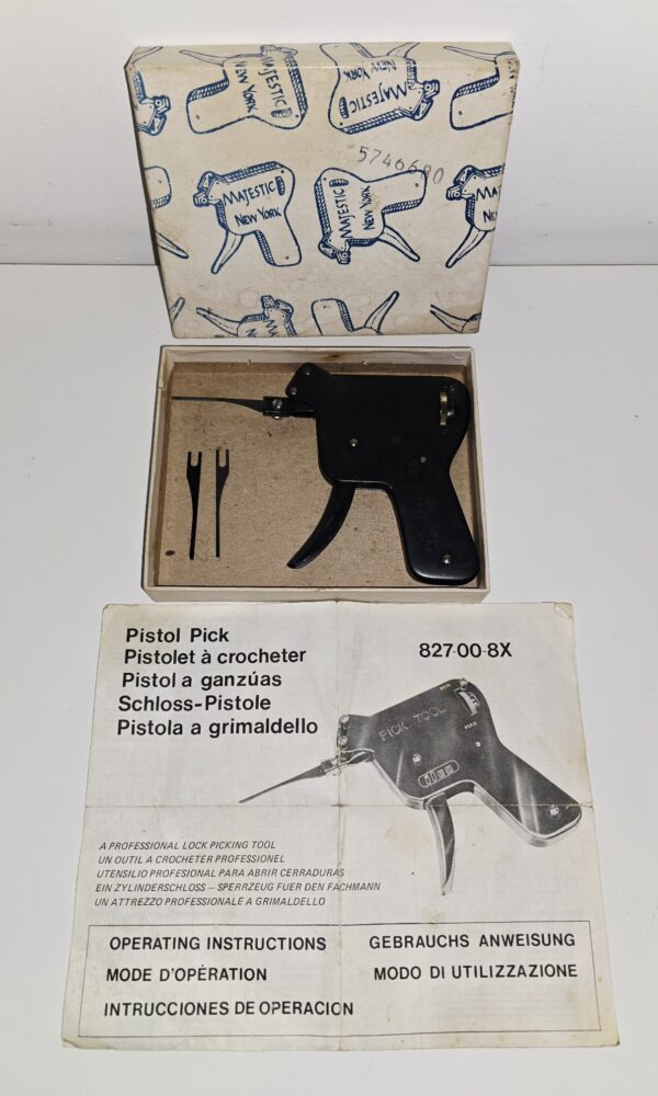 20251116_082726 Pistolet à crocheter 827-00-8X