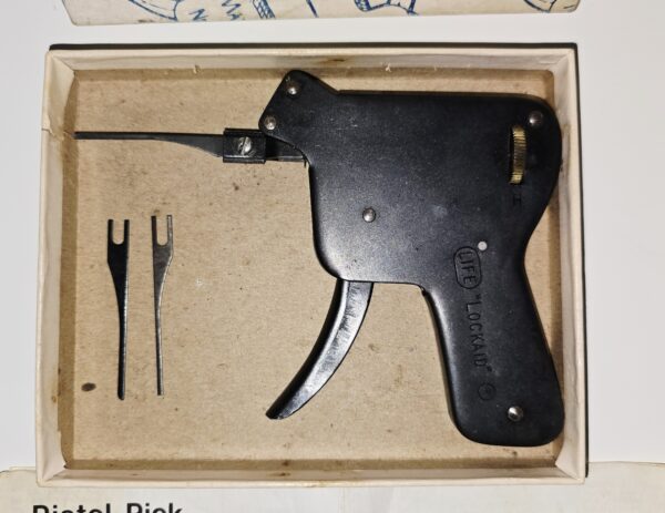 20251116_082733 Pistolet à crocheter 827-00-8X