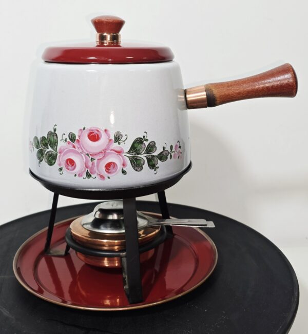 20251221_211340 Service à fondue Vintage