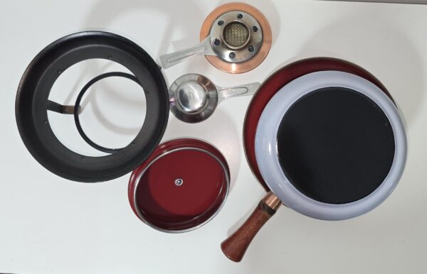 20251221_211604 Service à fondue Vintage