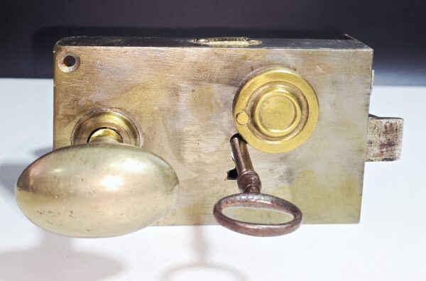 20260125_182932 Ancienne Serrure Marque G.F.D Avec Clé et Poignet