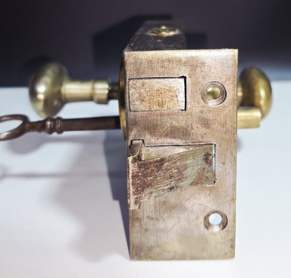 20260125_182951 Ancienne Serrure Marque G.F.D Avec Clé et Poignet