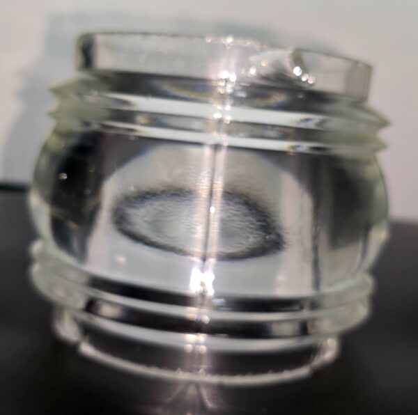 Isolateur de ligne électrique ancien en verre;10cm de haut X 12 de diamètre total.