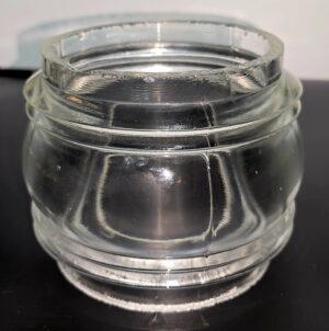 20260128_213943 Isolateur de ligne électrique ancien en verre;10cm de haut X 12 de diamètre total.