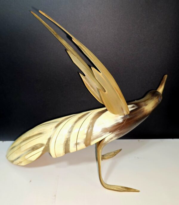 Oiseau corne de buffle + de 36cm étiquette d'origine Exposition paris 1937
