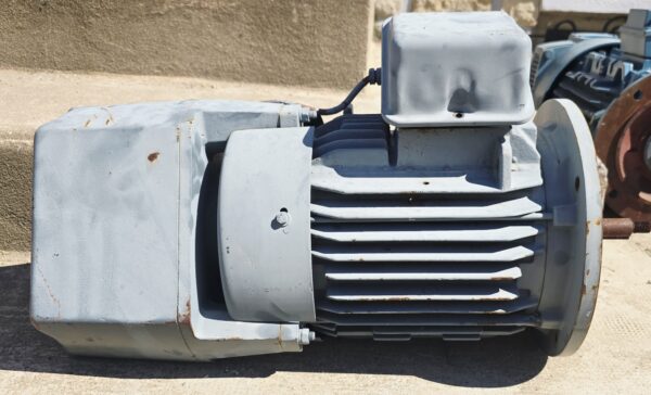 20260409_145513 Moteur Industriel ALSTHOM 4kW (5,5 CV) - Triphasé 380V - 47kg