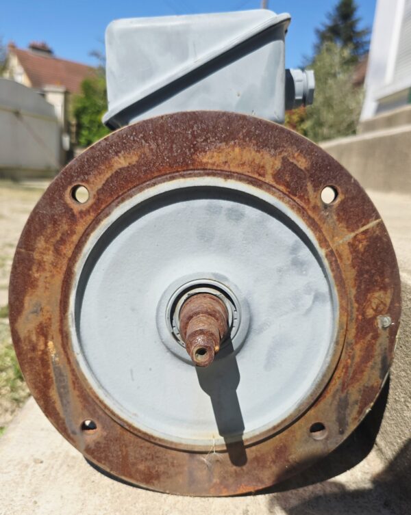 20260409_145537 Moteur Industriel ALSTHOM 4kW (5,5 CV) - Triphasé 380V - 47kg