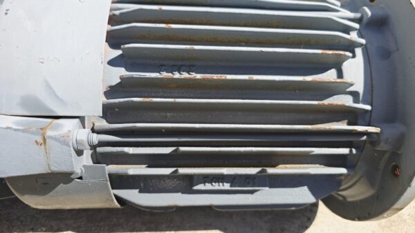 20260409_145739 Moteur Industriel ALSTHOM 4kW (5,5 CV) - Triphasé 380V - 47kg